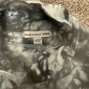 CHLOE X HALLE PINK Long Sleeve Crop Top